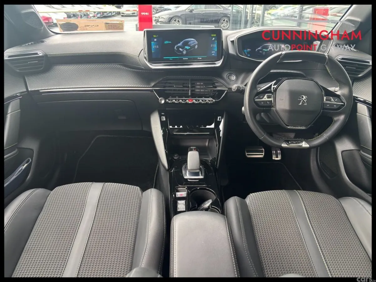 Peugeot 208 Hatchback, Electric, 2022, Black