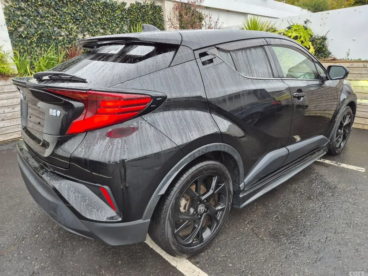 Toyota C-HR SUV, Petrol Hybrid, 2021, Black