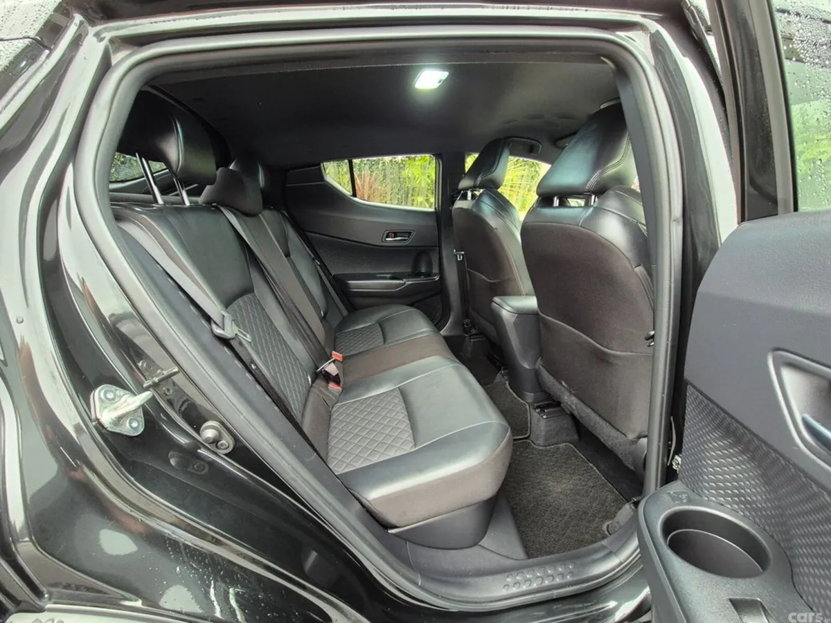 Toyota C-HR SUV, Petrol Hybrid, 2021, Black