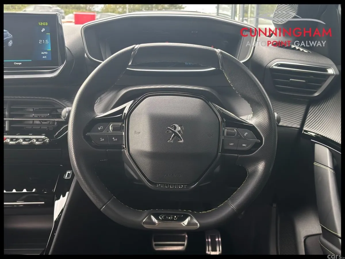 Peugeot 208 Hatchback, Electric, 2022, Black