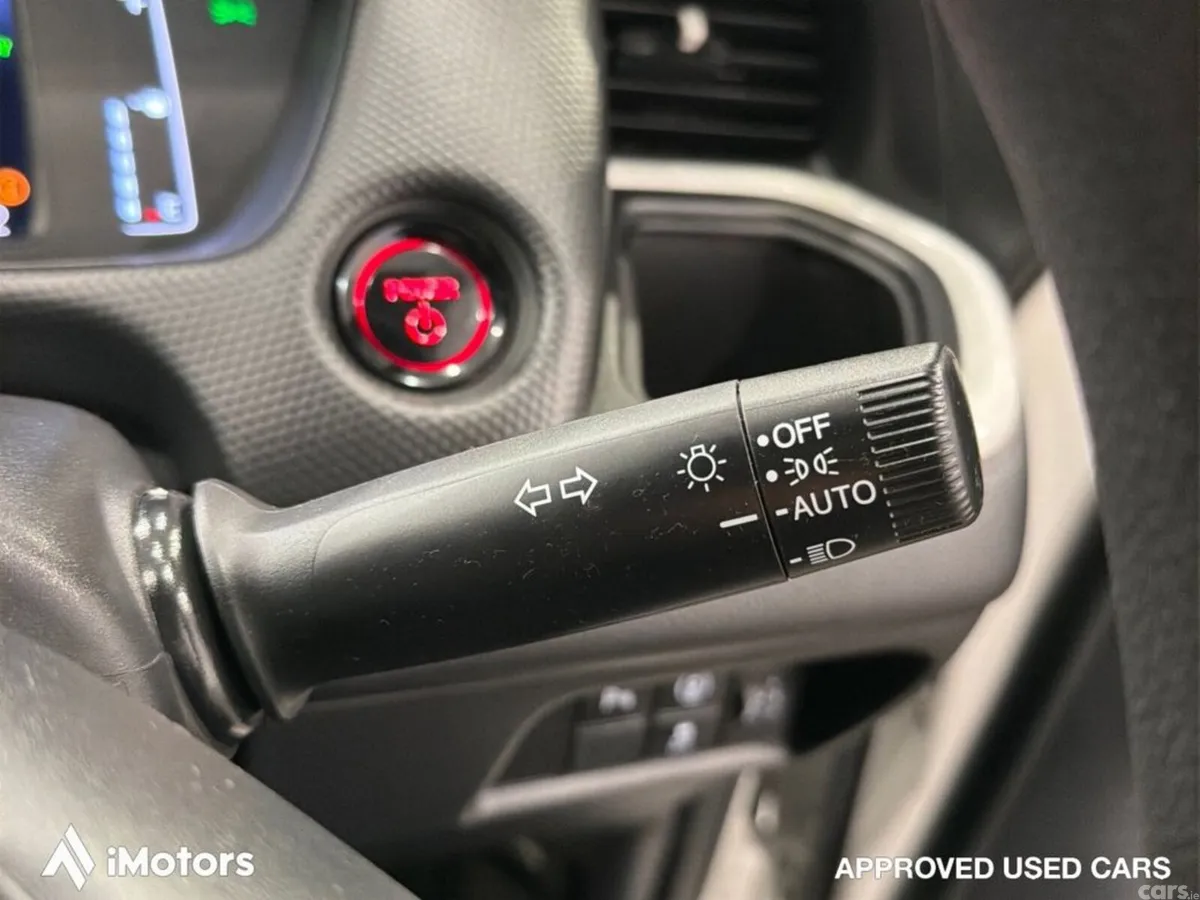 Honda Fit Hatchback, Petrol Hybrid, 2021, White