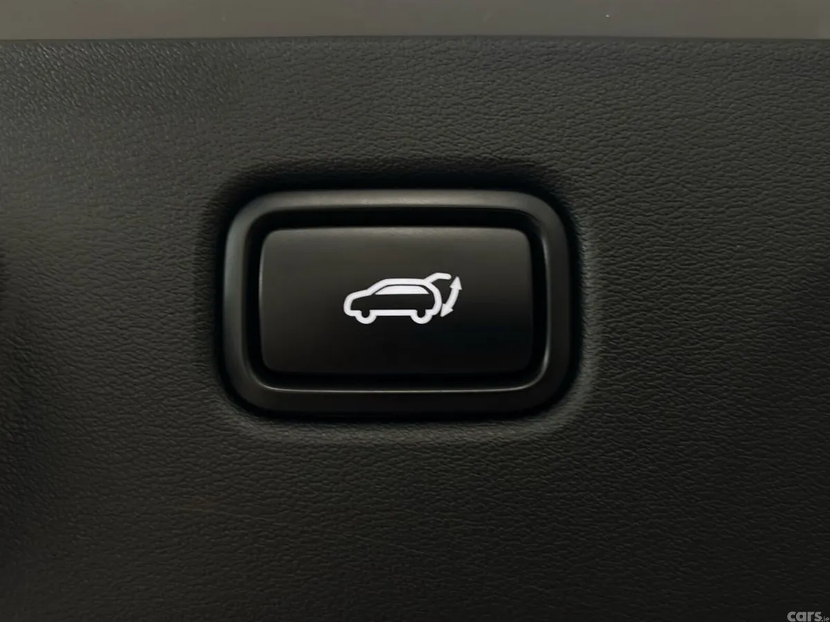 Kia EV6 MPV, Electric, 2025, Grey