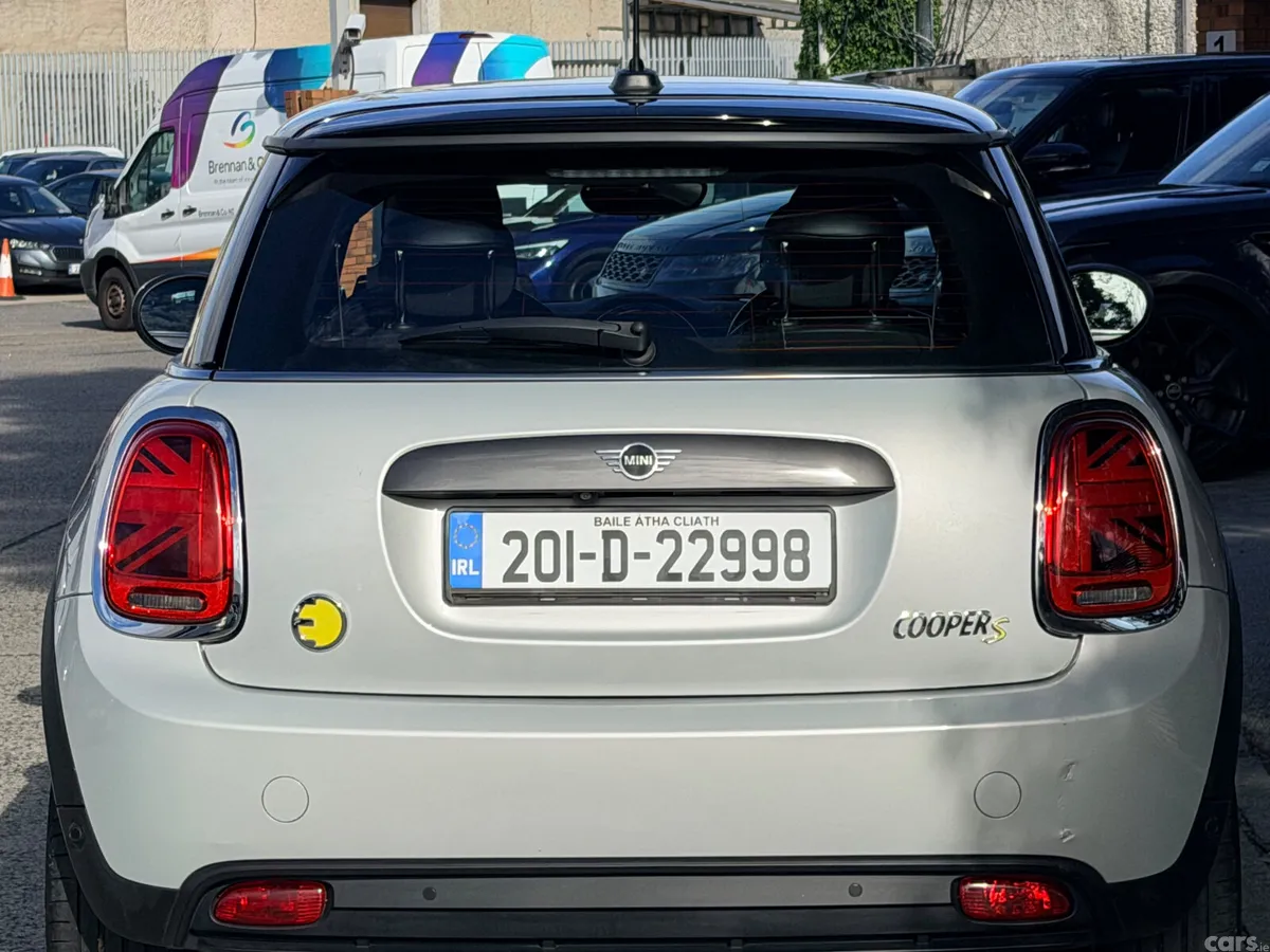 Mini Cooper Hatchback, Electric, 2020, White