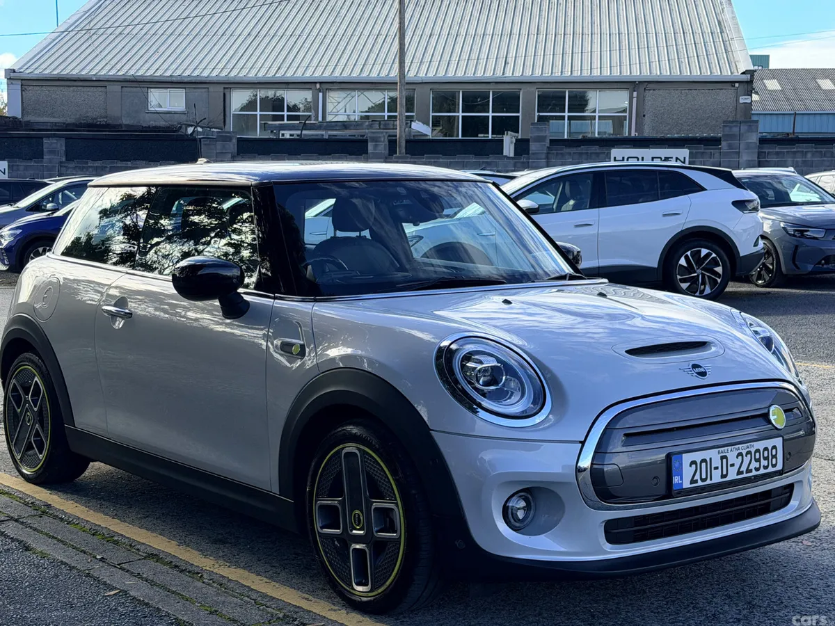 Mini Cooper Hatchback, Electric, 2020, White