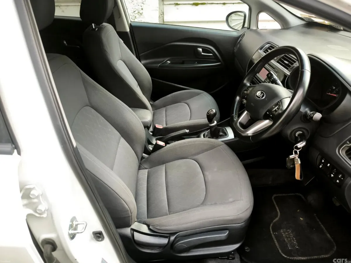 Kia Rio Hatchback, Diesel, 2016, White