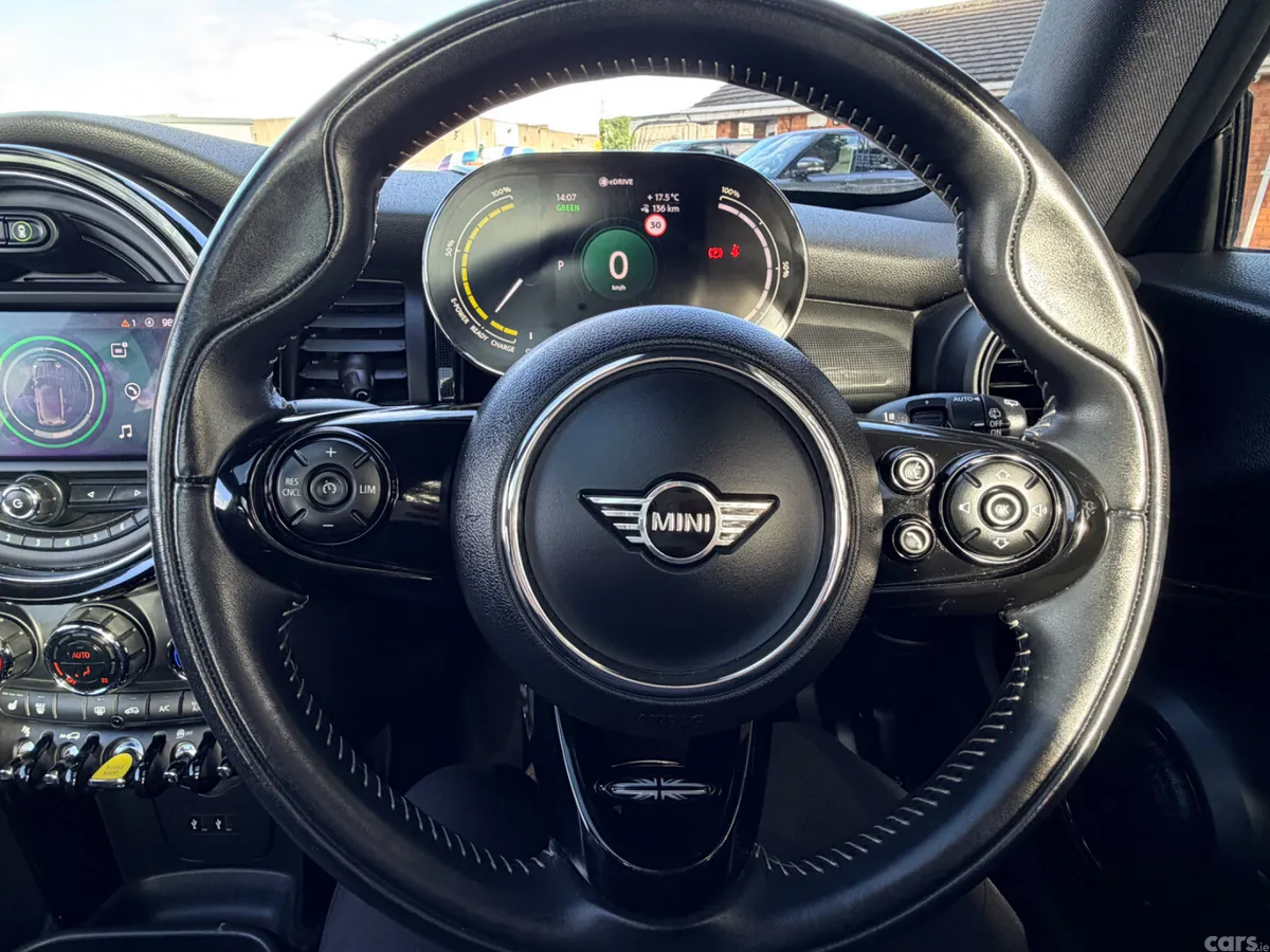 Mini Cooper Hatchback, Electric, 2020, White