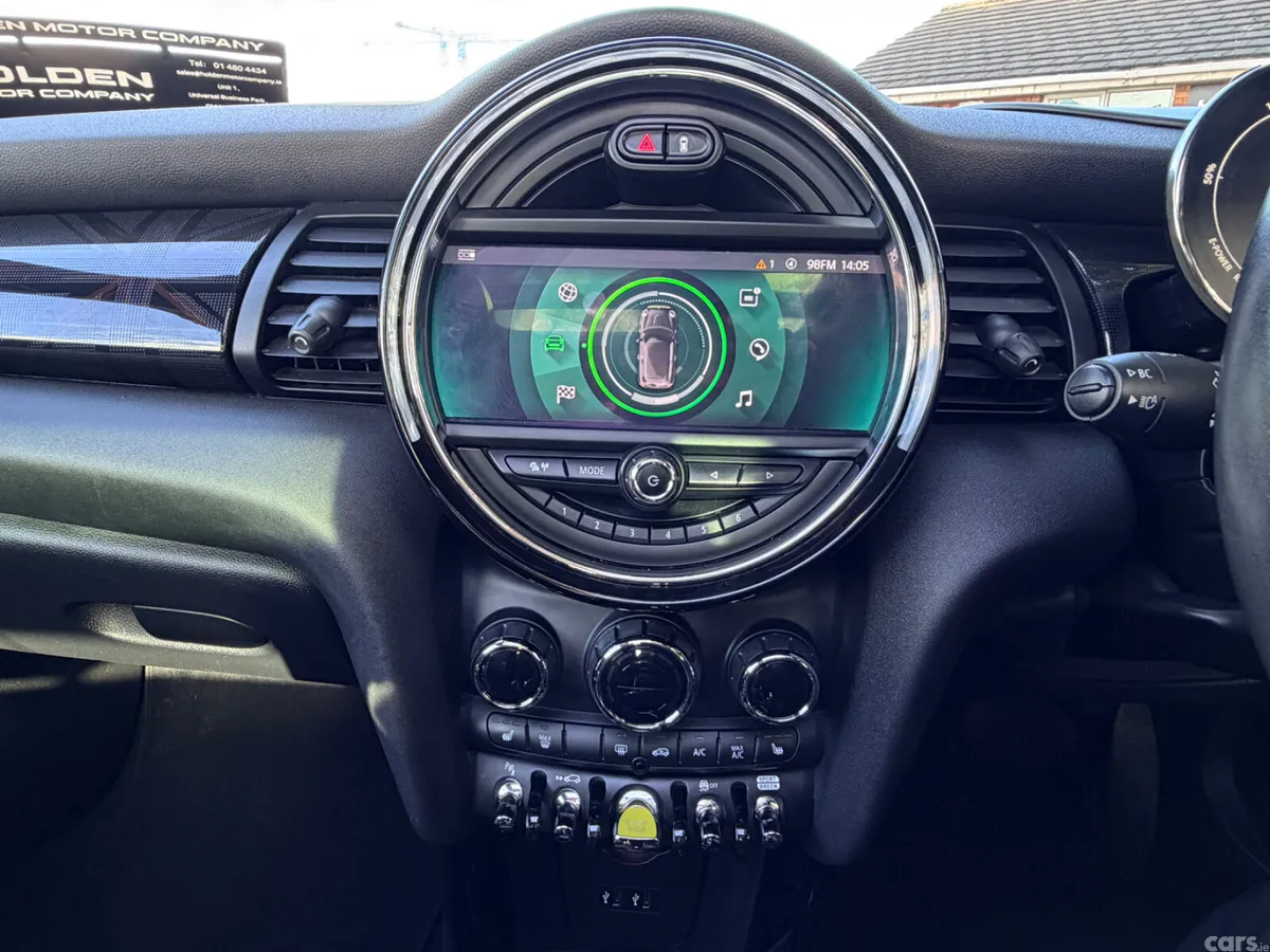 Mini Cooper Hatchback, Electric, 2020, White
