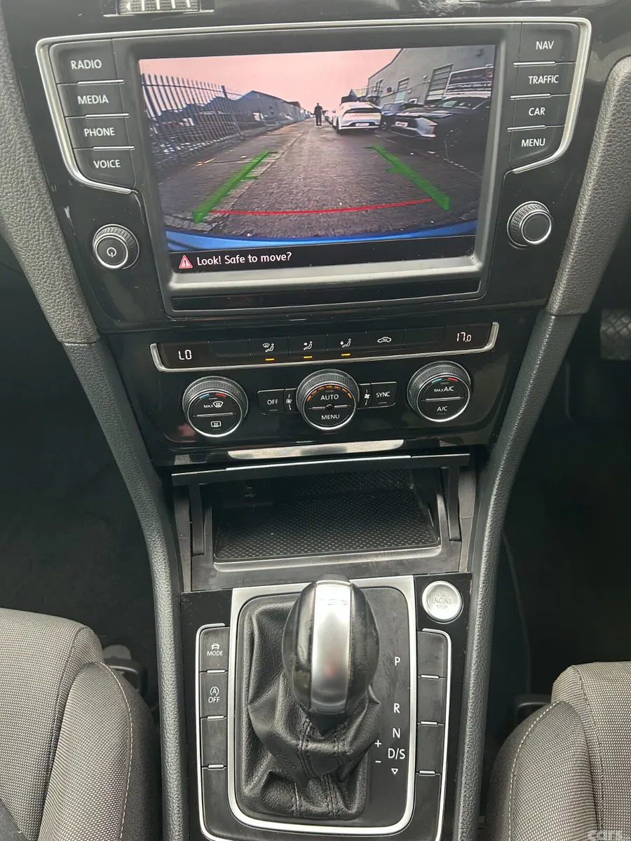 Volkswagen Golf Hatchback, Petrol, 2015, Blue