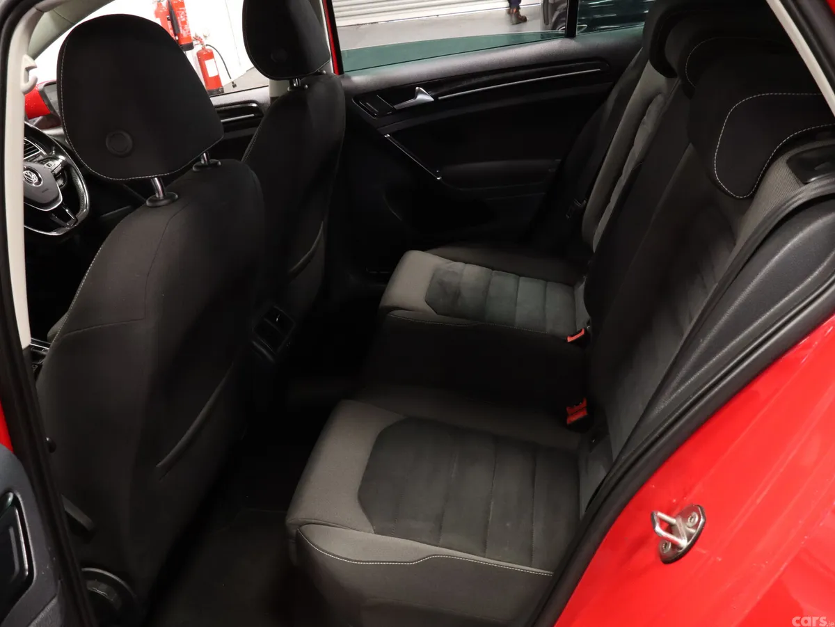 Volkswagen Golf Estate, Diesel, 2013, Red