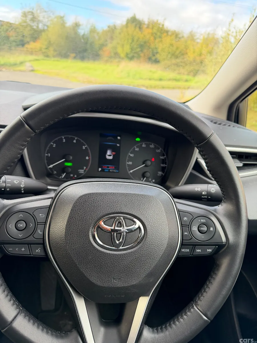 Toyota Corolla Estate, Petrol Hybrid, 2023, Grey