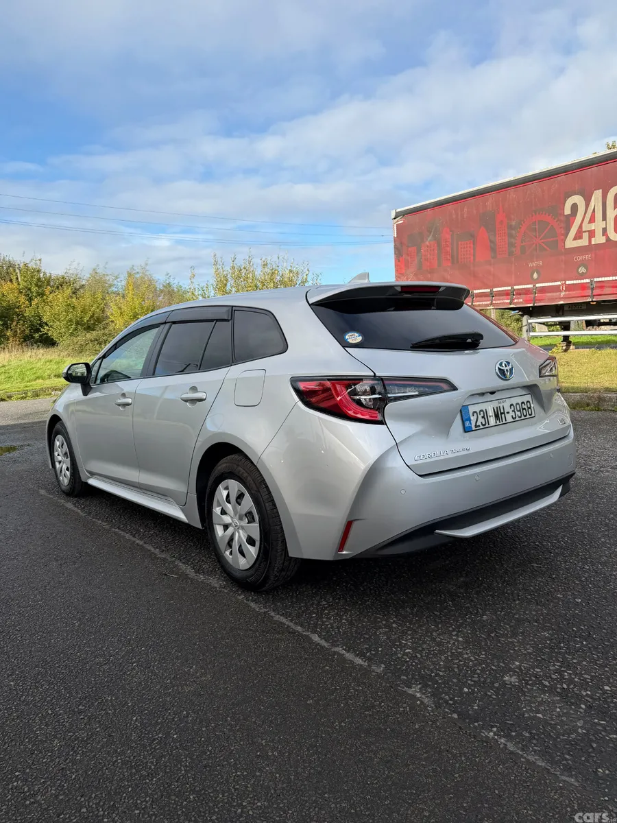 Toyota Corolla Estate, Petrol Hybrid, 2023, Grey