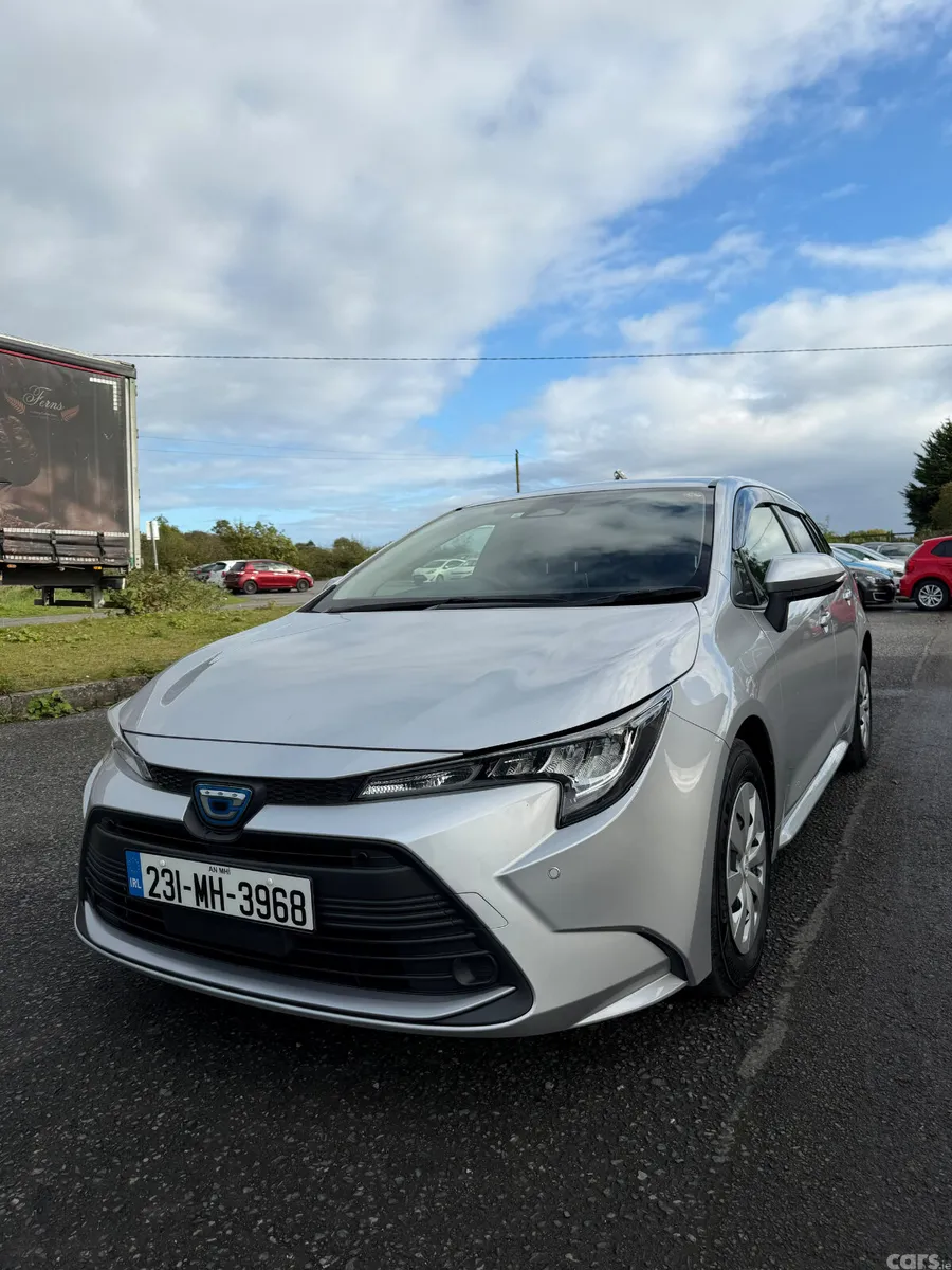Toyota Corolla Estate, Petrol Hybrid, 2023, Grey