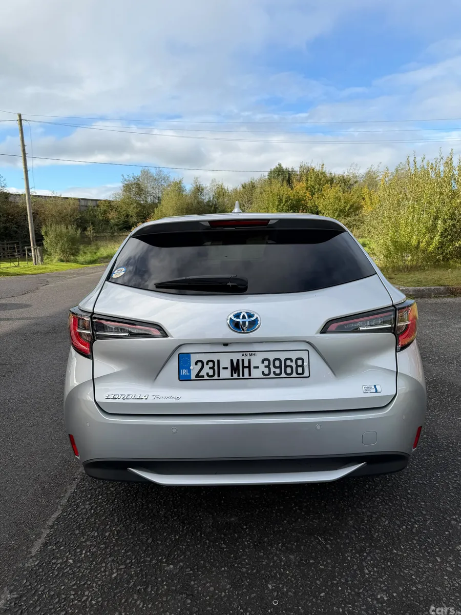 Toyota Corolla Estate, Petrol Hybrid, 2023, Grey