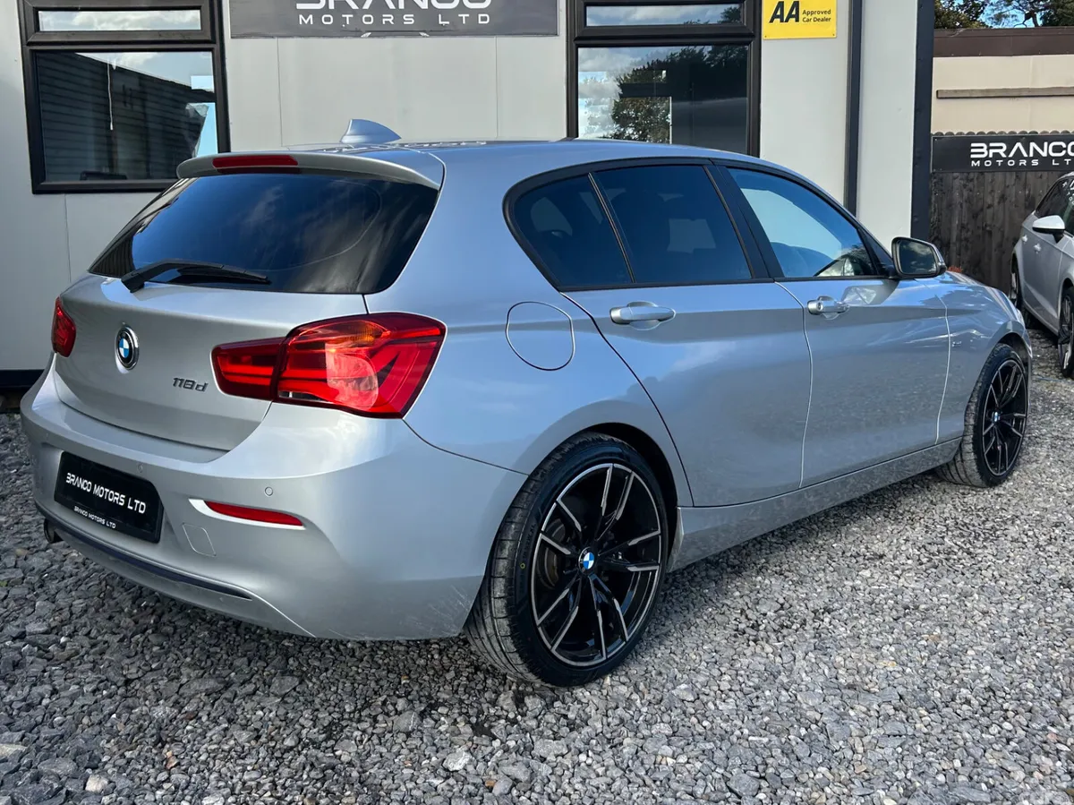 BMW 1-Series Hatchback, Diesel, 2016, Silver
