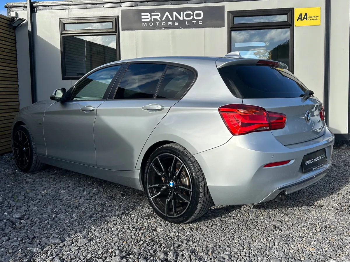 BMW 1-Series Hatchback, Diesel, 2016, Silver