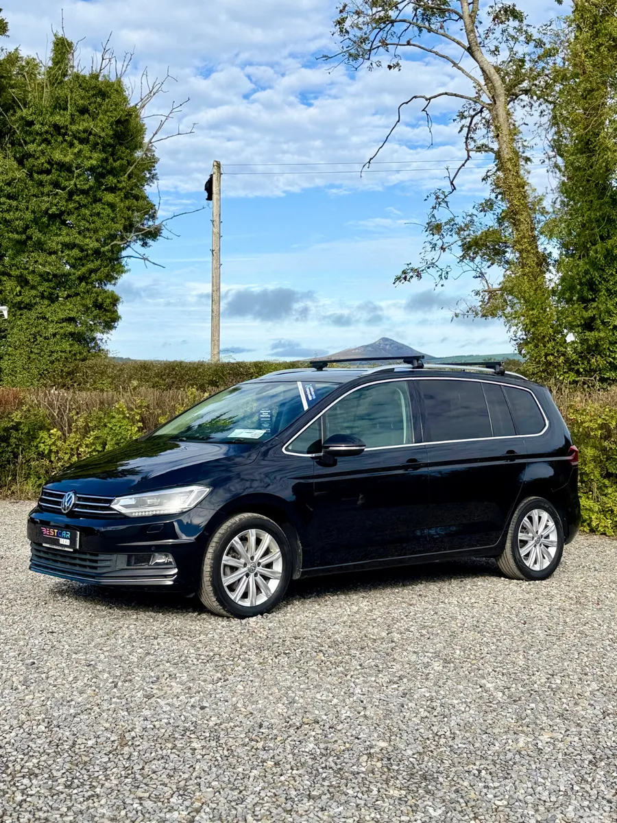 Volkswagen Touran MPV, Diesel, 2019, Black