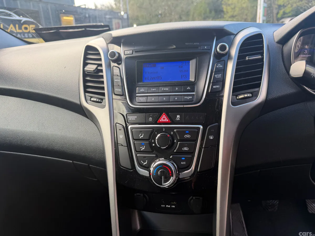 Hyundai i30 Hatchback, Diesel, 2014, Black