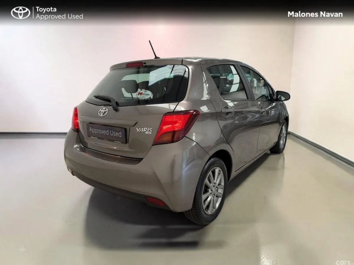 Toyota Yaris Hatchback, Diesel, 2017, Grey