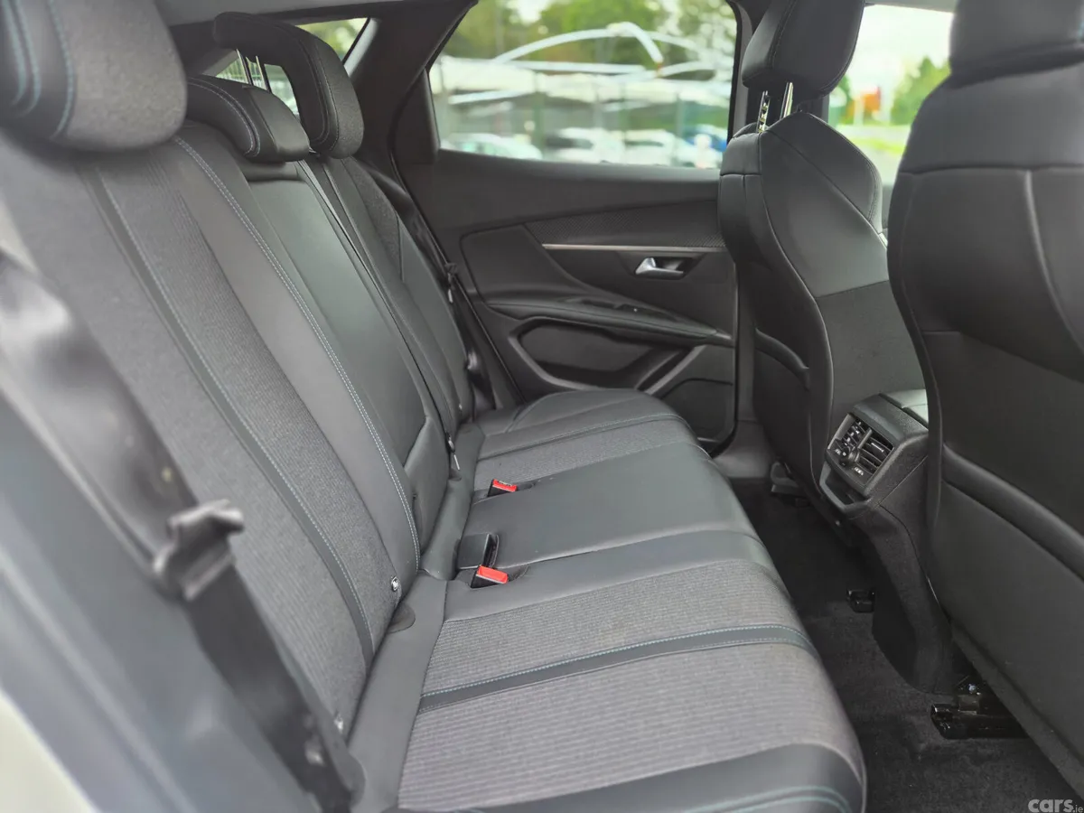 Peugeot 3008 SUV, Diesel, 2022, White