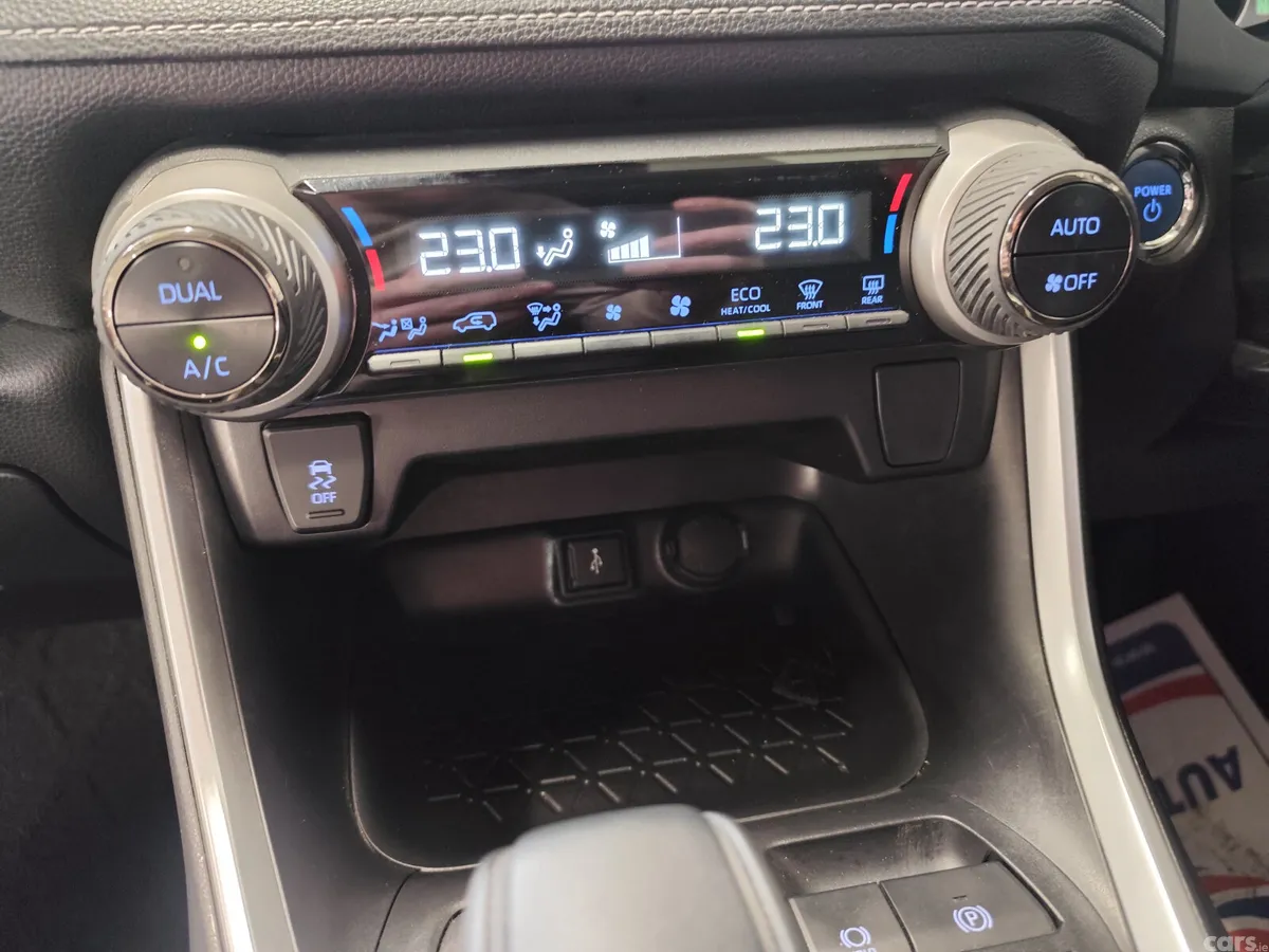 Toyota RAV4 SUV, Petrol Hybrid, 2020, White