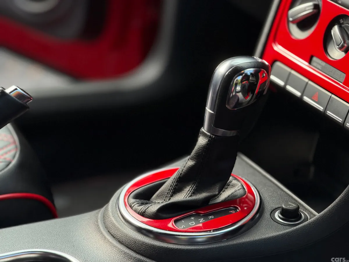 Volkswagen Beetle Hatchback, Petrol, 2013, Red