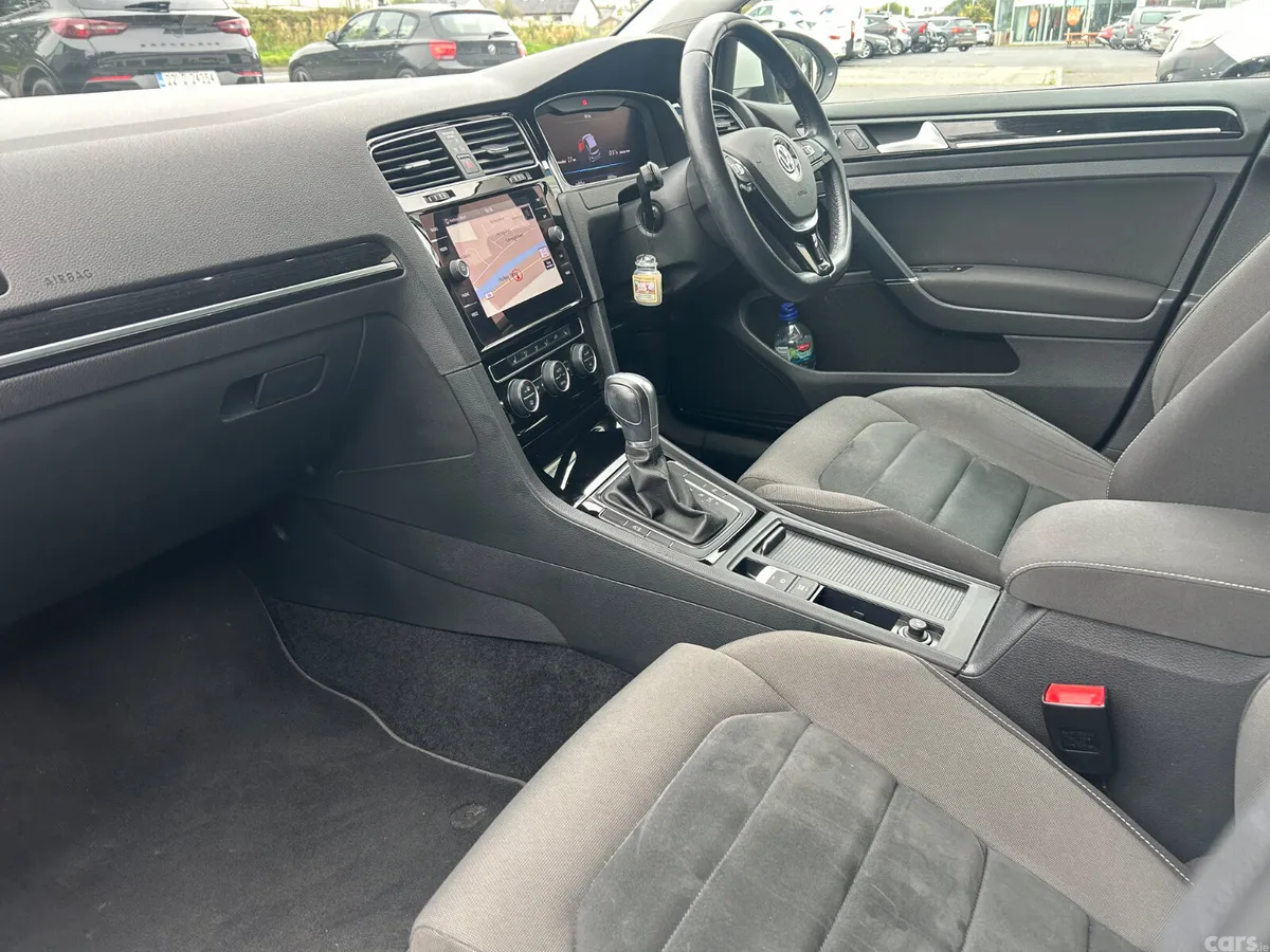 Volkswagen Golf Hatchback, Diesel, 2019, White