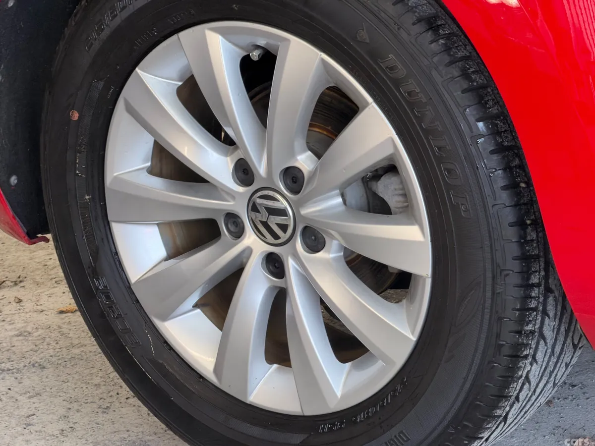 Volkswagen Beetle Hatchback, Petrol, 2013, Red