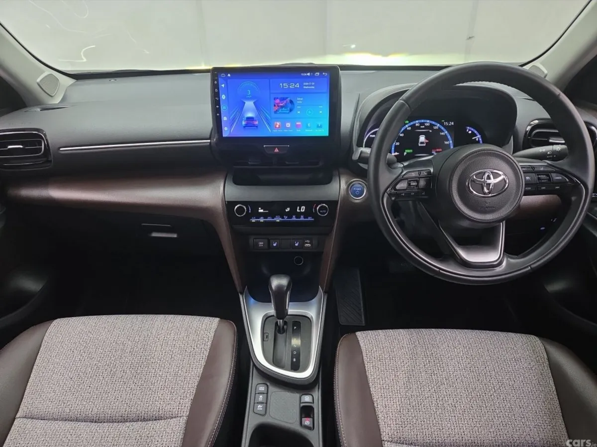 Toyota Yaris Cross SUV, Petrol Hybrid, 2021, White