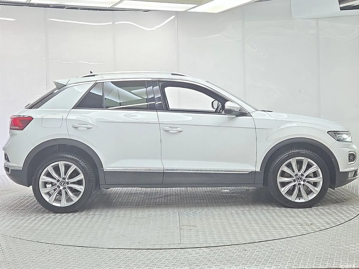 Volkswagen T-Roc SUV, Diesel, 2021, White
