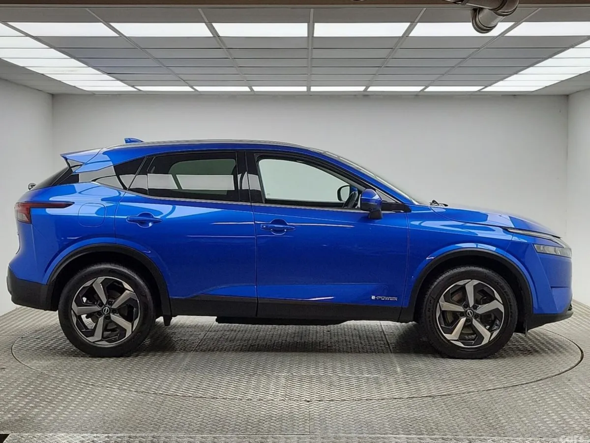 Nissan Qashqai MPV, Petrol Hybrid, 2023, Blue