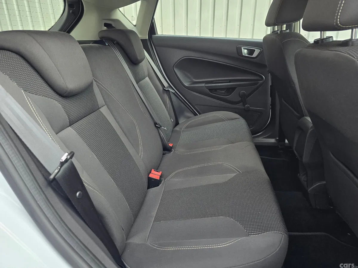 Ford Fiesta Hatchback, Petrol, 2017, White