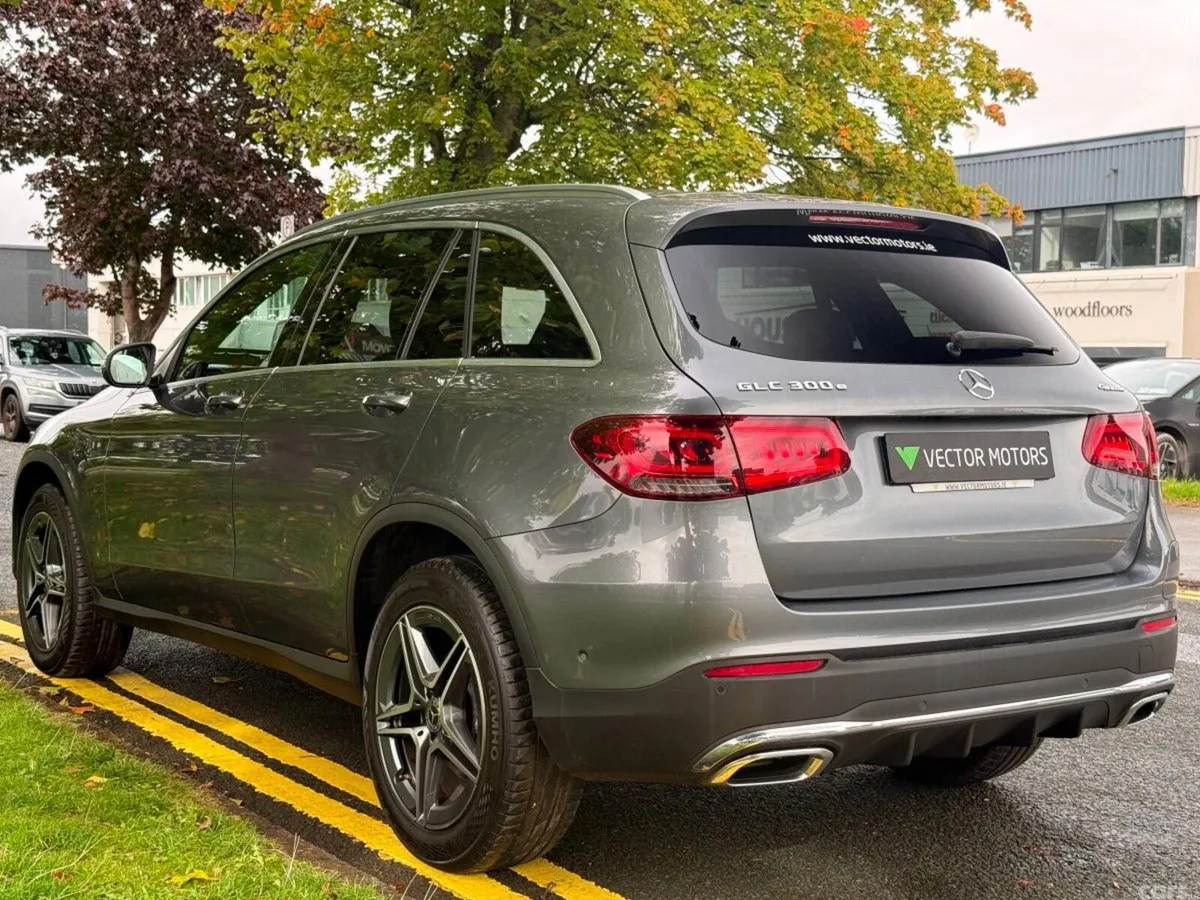 Mercedes-Benz GLC SUV, Petrol Plug-in Hybrid, 2022, Grey