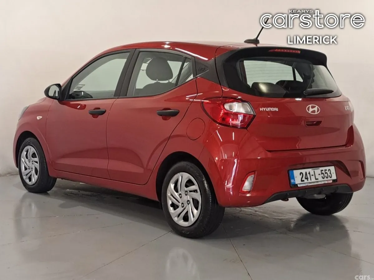 Hyundai i10 Hatchback, Petrol, 2024, Red