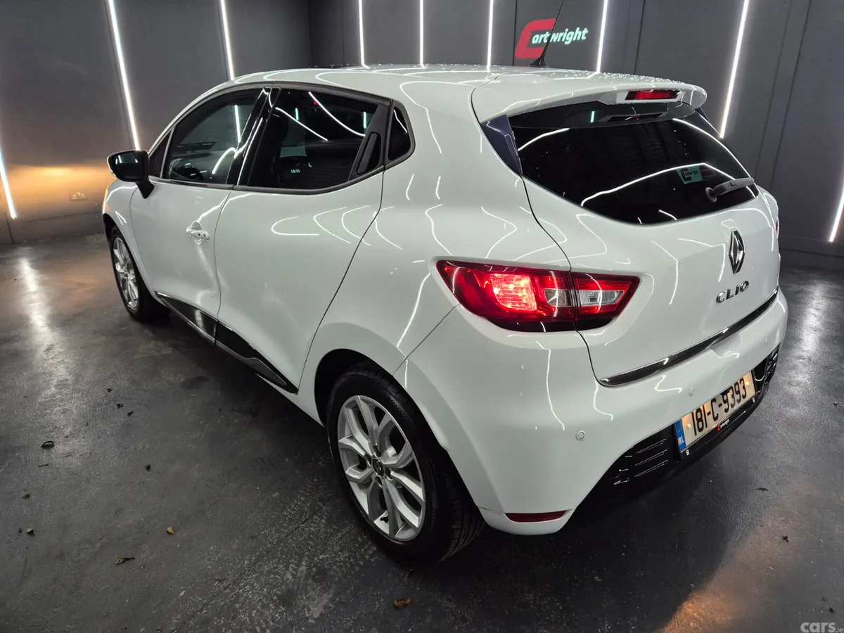 Renault Clio Hatchback, Petrol, 2018, White