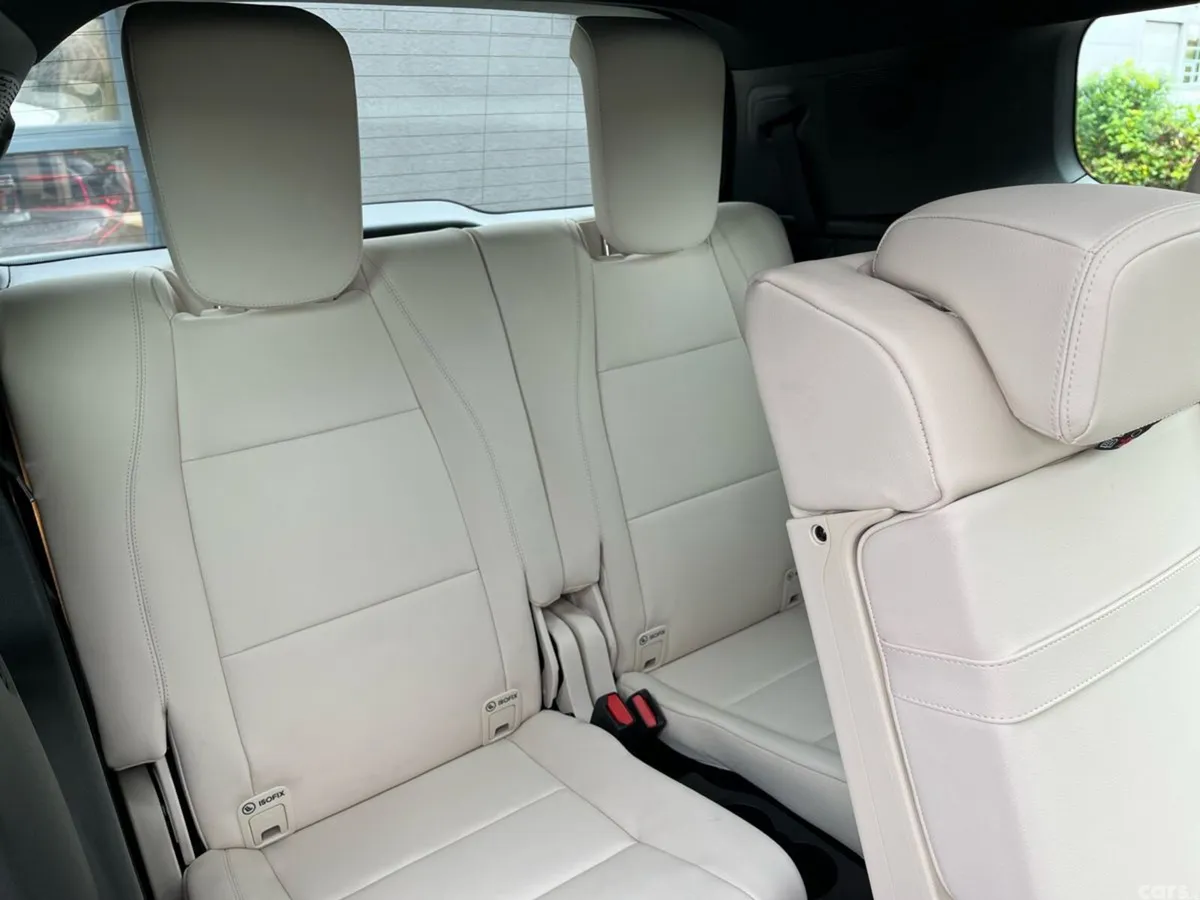 Mercedes-Benz GLB SUV, Electric, 2026, Black