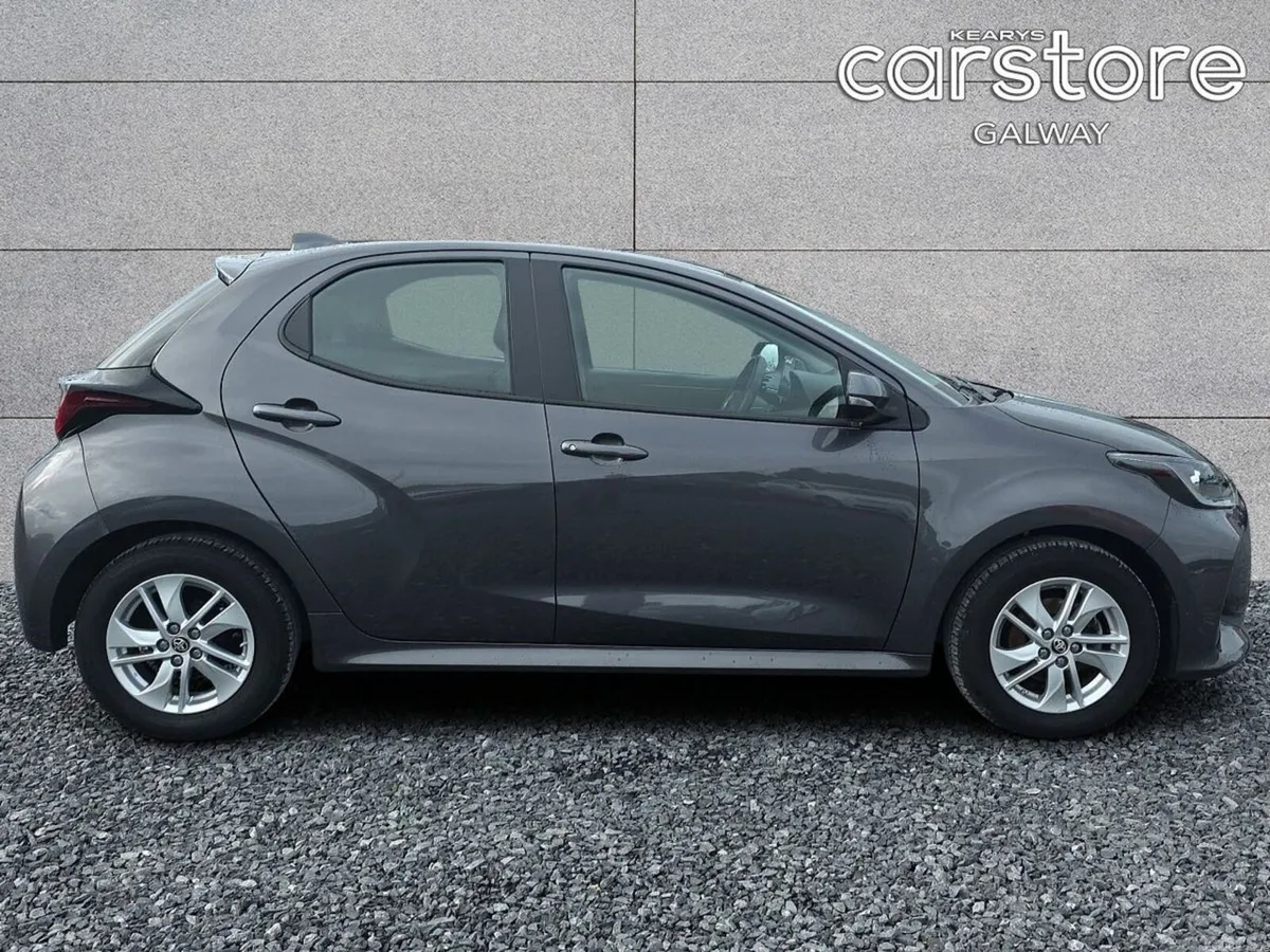 Toyota Yaris Hatchback, Petrol, 2024, Grey