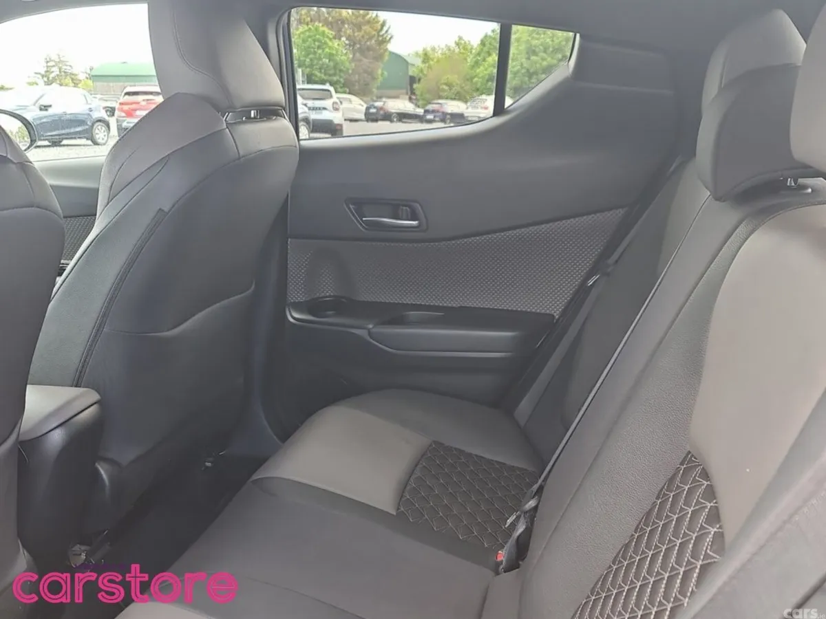 Toyota C-HR Hatchback, Petrol Hybrid, 2023, Blue