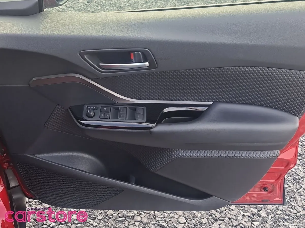 Toyota C-HR SUV, Petrol Hybrid, 2021, Red