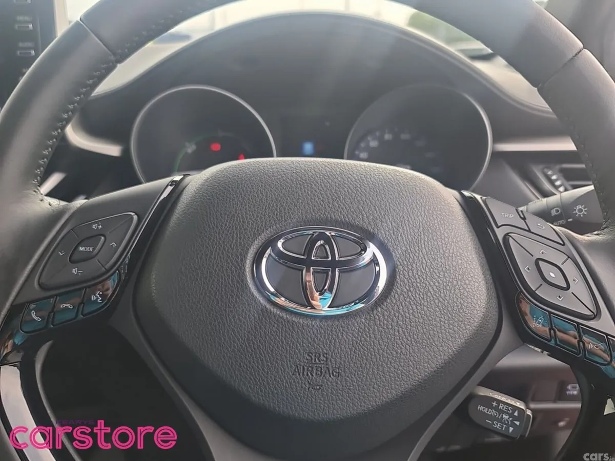 Toyota C-HR SUV, Petrol Hybrid, 2021, Red