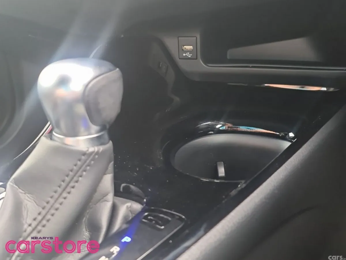 Toyota C-HR SUV, Petrol Hybrid, 2021, Red