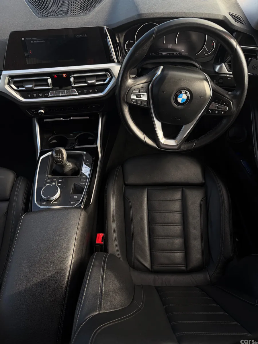 BMW 3-Series Saloon, Diesel, 2019, White