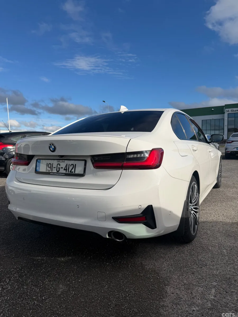 BMW 3-Series Saloon, Diesel, 2019, White