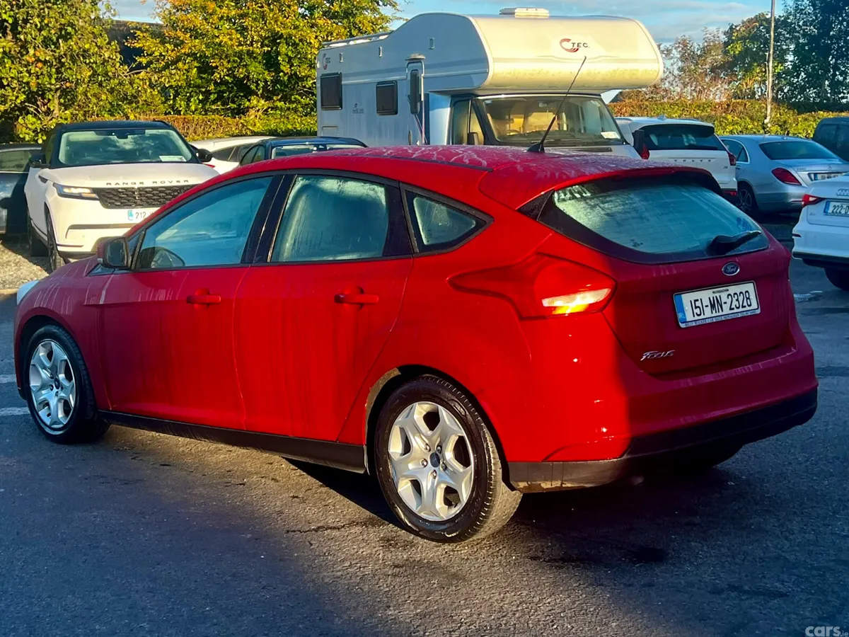 Ford Focus Hatchback, Diesel, 2015, Red