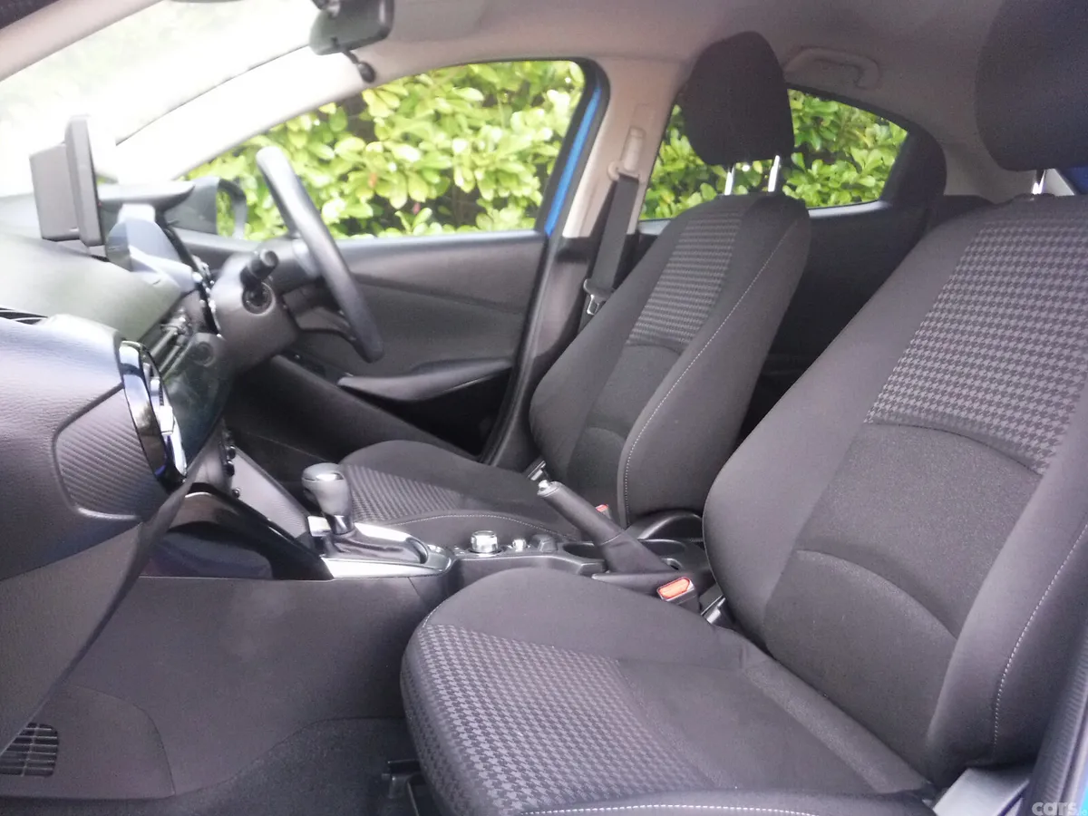 Mazda Demio Hatchback, Petrol, 2017, Blue