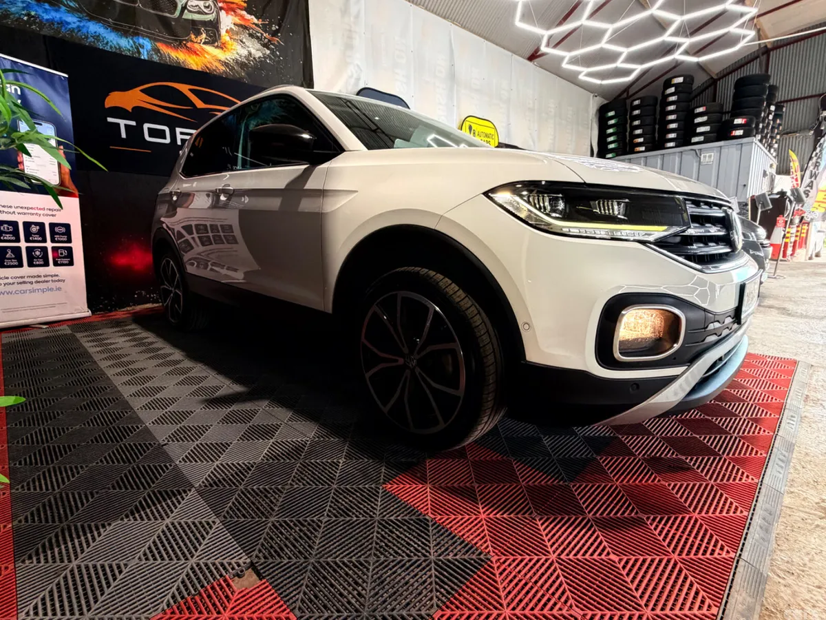 Volkswagen T-Cross SUV, Petrol, 2020, White