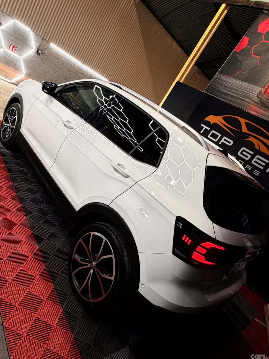 Volkswagen T-Cross SUV, Petrol, 2020, White