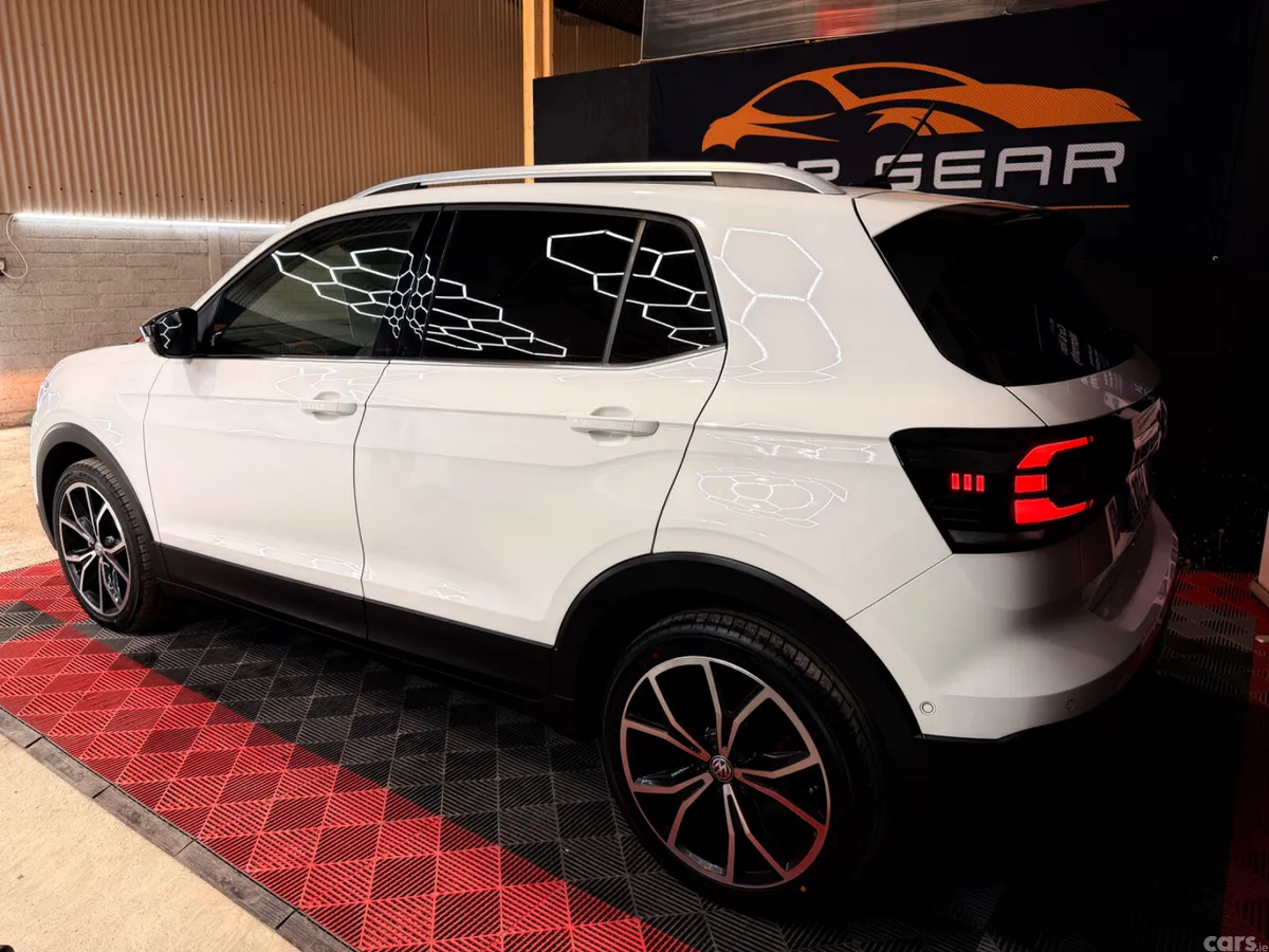 Volkswagen T-Cross SUV, Petrol, 2020, White