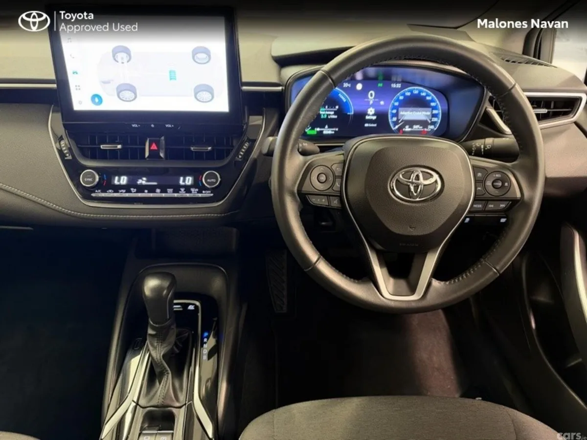 Toyota Corolla Saloon, Petrol Hybrid, 2023, Silver