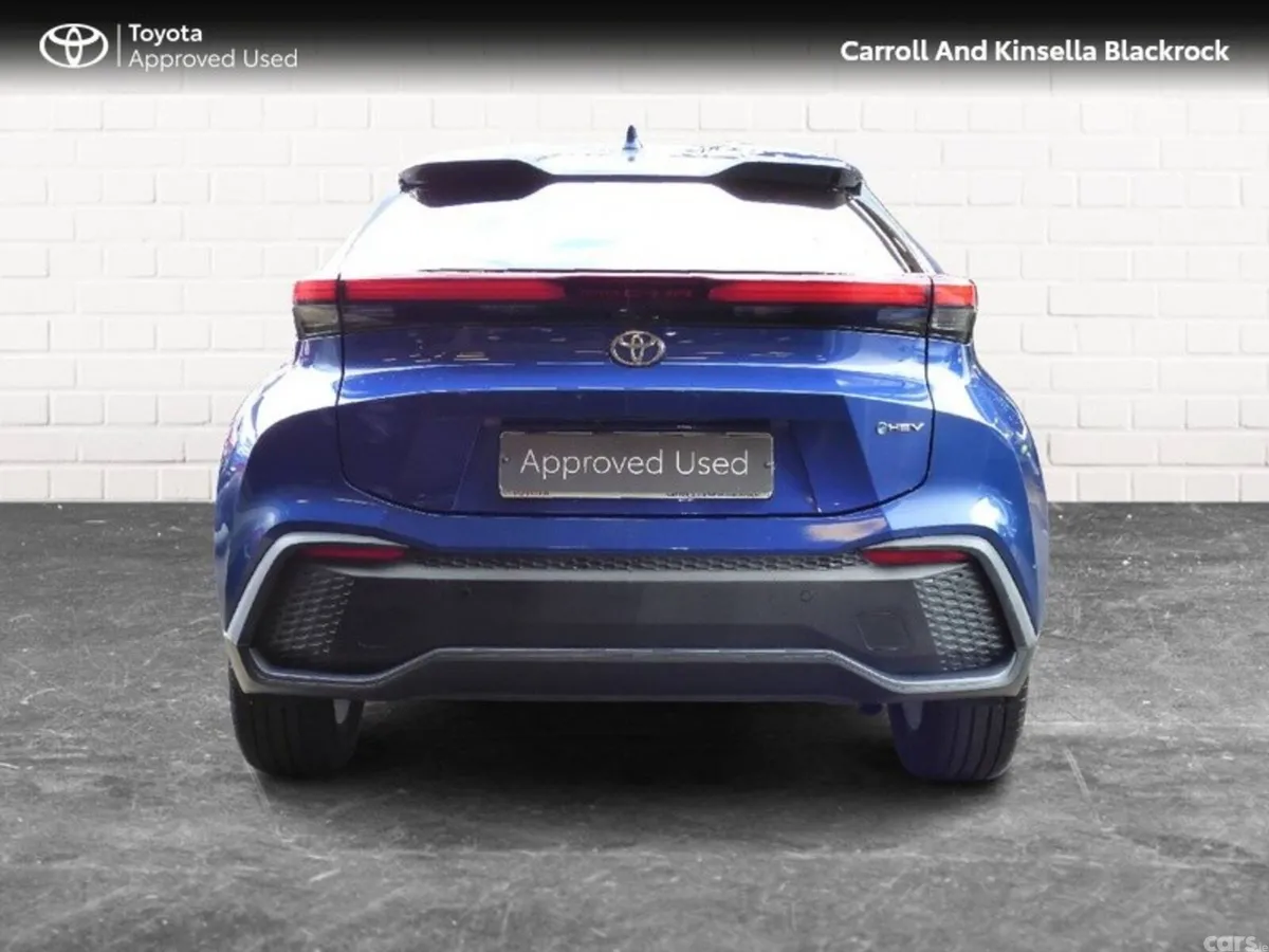 Toyota C-HR SUV, Petrol Hybrid, 2026, Blue