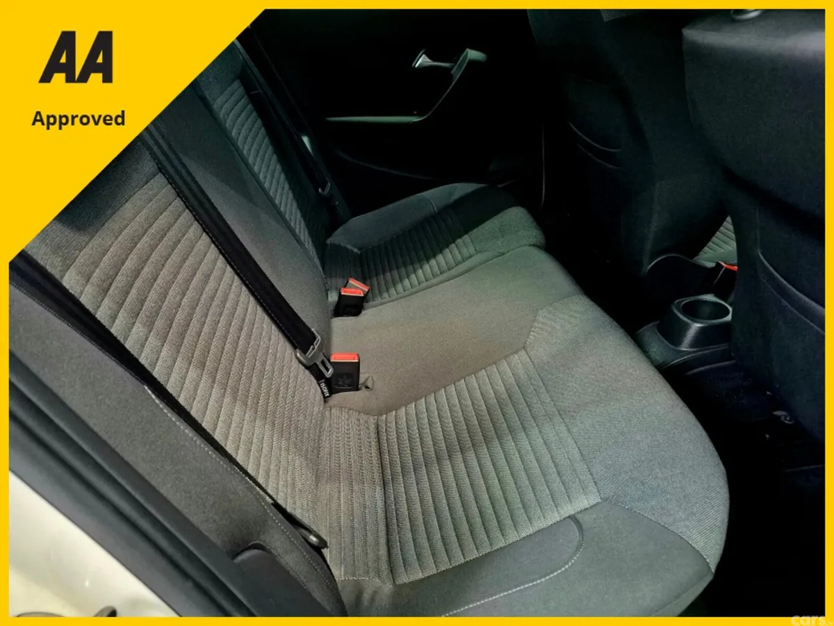 Volkswagen Polo Hatchback, Petrol, 2013, White